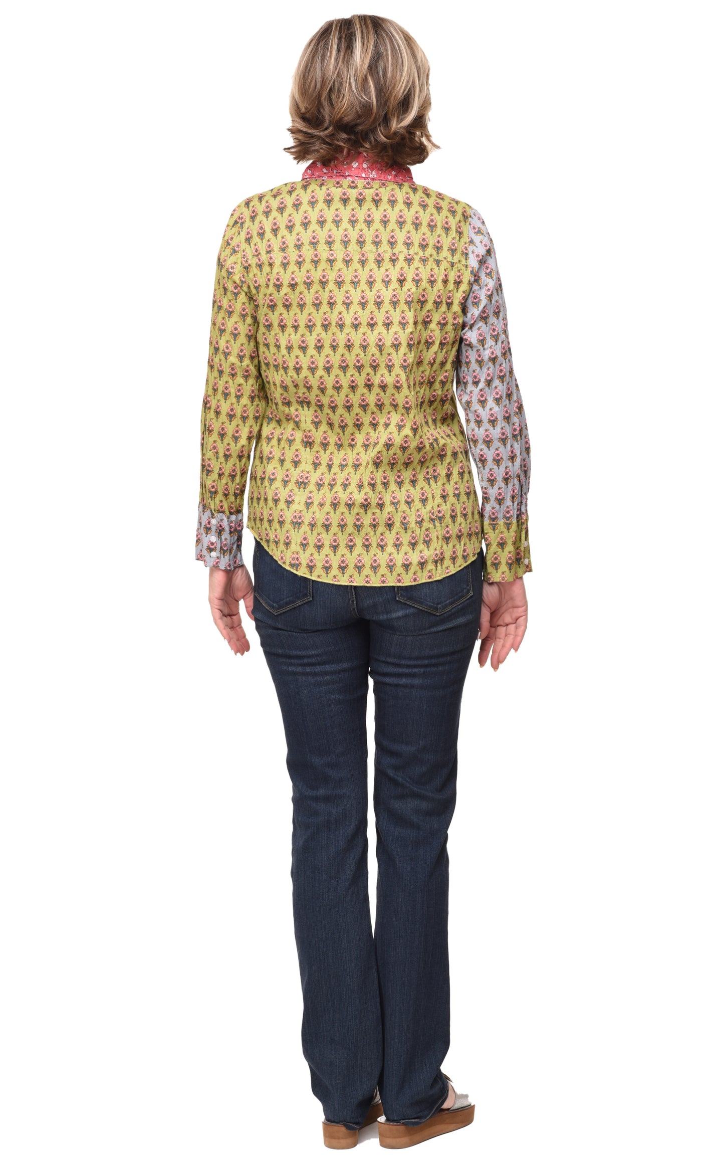 FINAL SALE CV1087 Gretchen Button Down in Giving Tree*