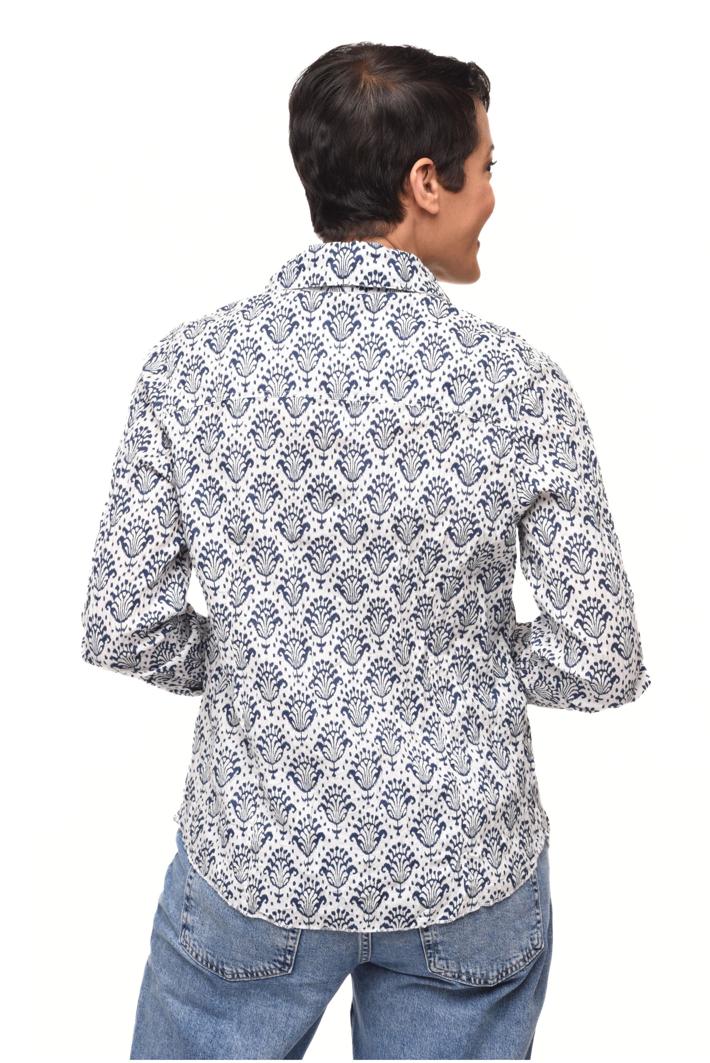 FINAL SALE CV1087 Gretchen Button Down in Palms**