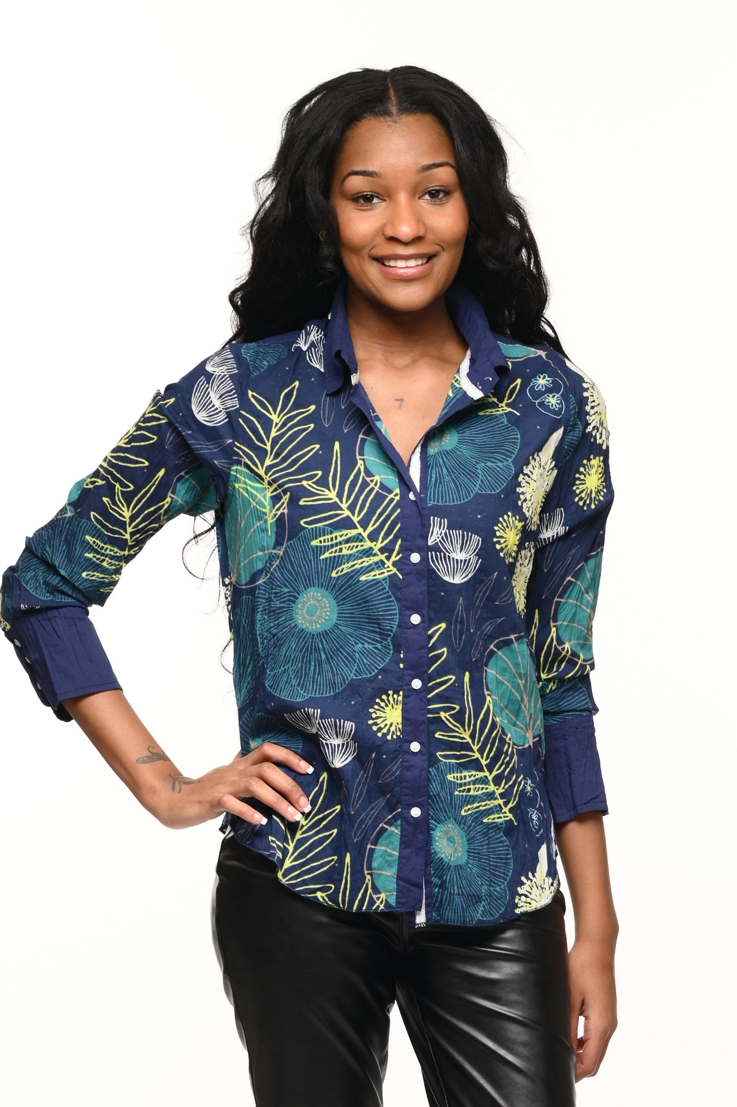 FINAL SALE CV1087 Gretchen Button Down in Portland*