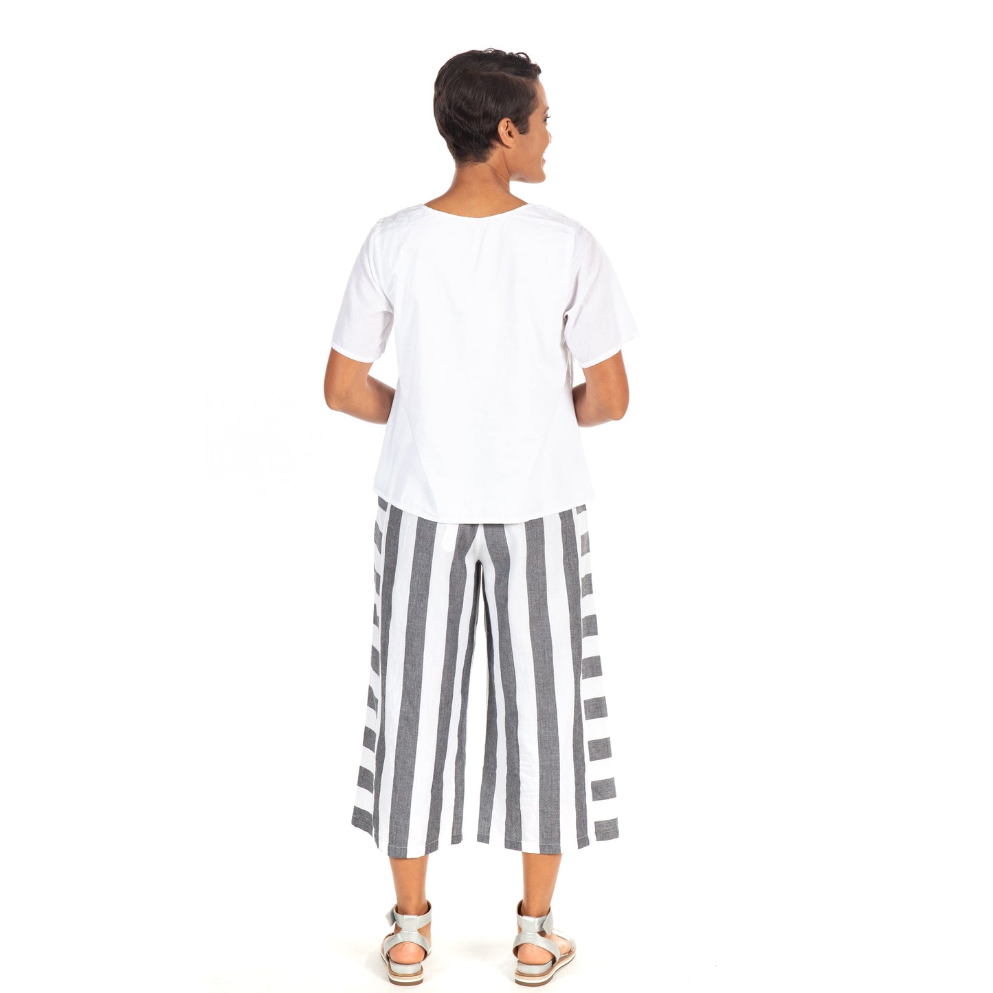 CV404 Carmella Pullover in White*
