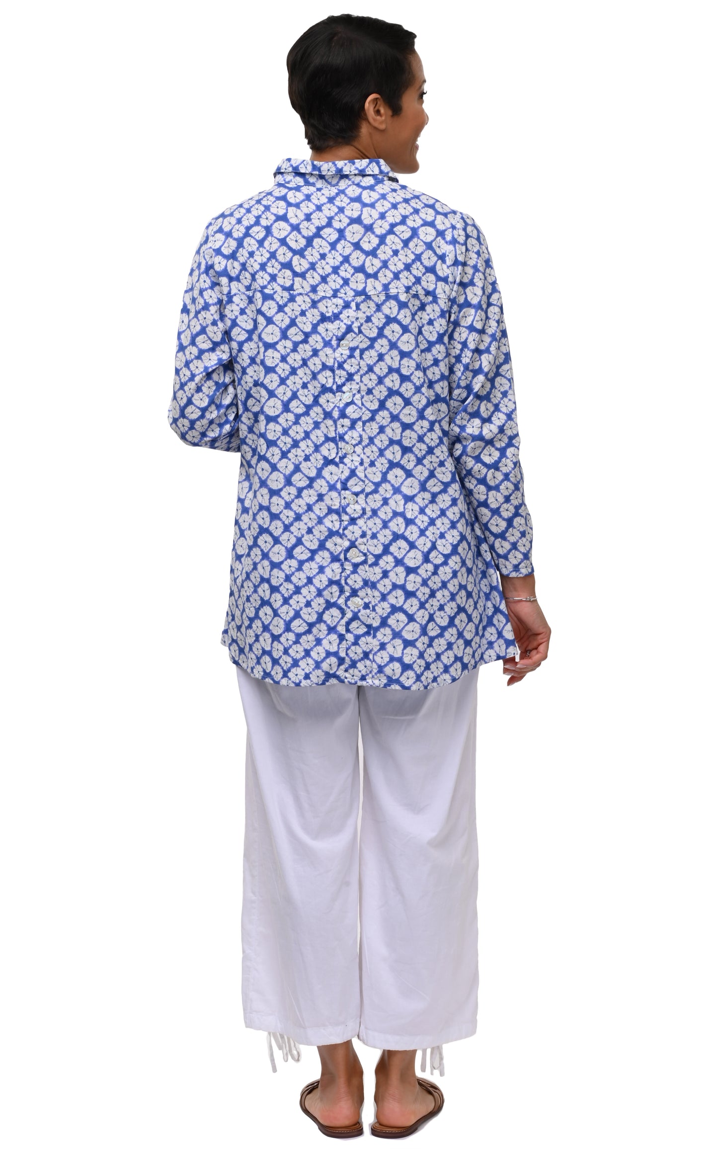 CV133 Logan Button Down in Sand Dollars*