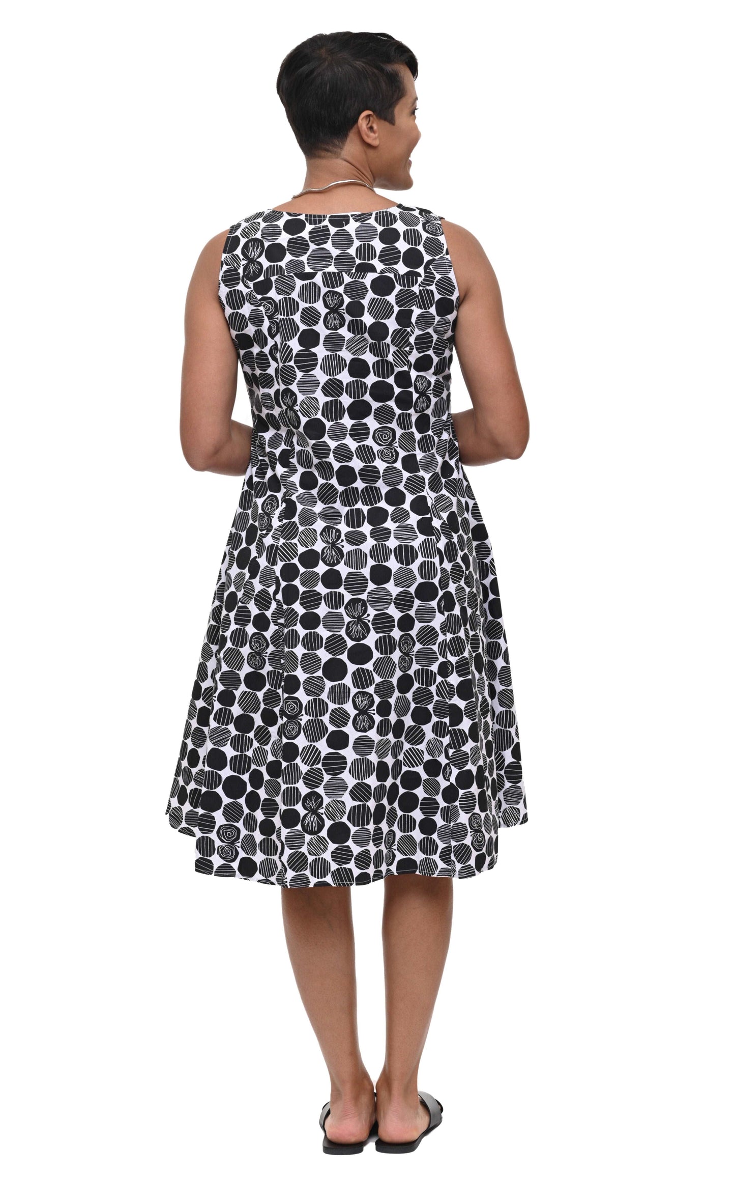 CV656 Poppie Dress in White Marbles