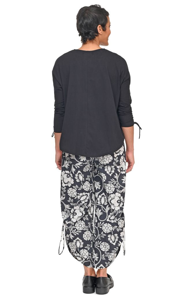 FINAL SALE SDM157 Nova Pullover in Black