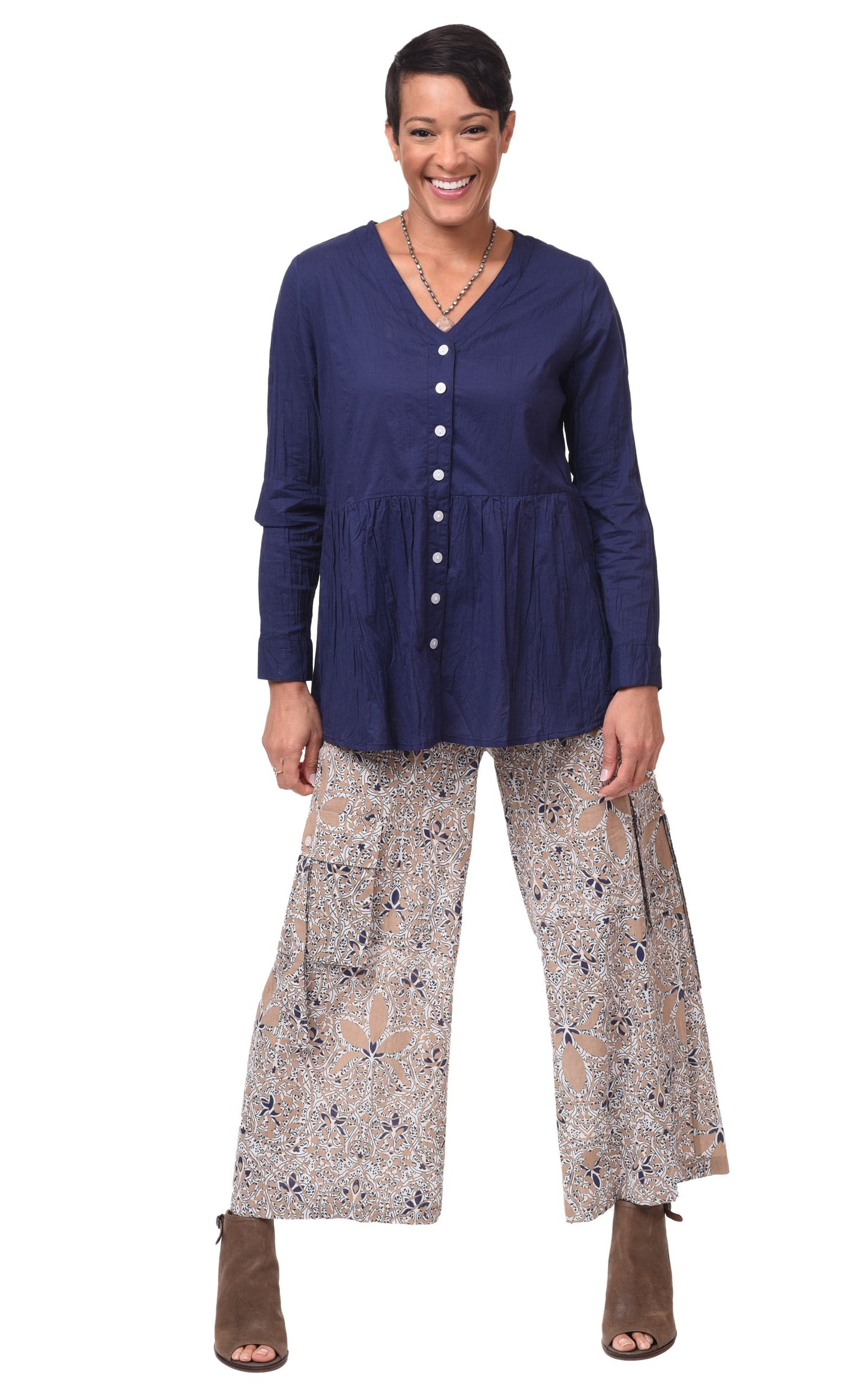 CV1150 Rosalinda Top in Navy*