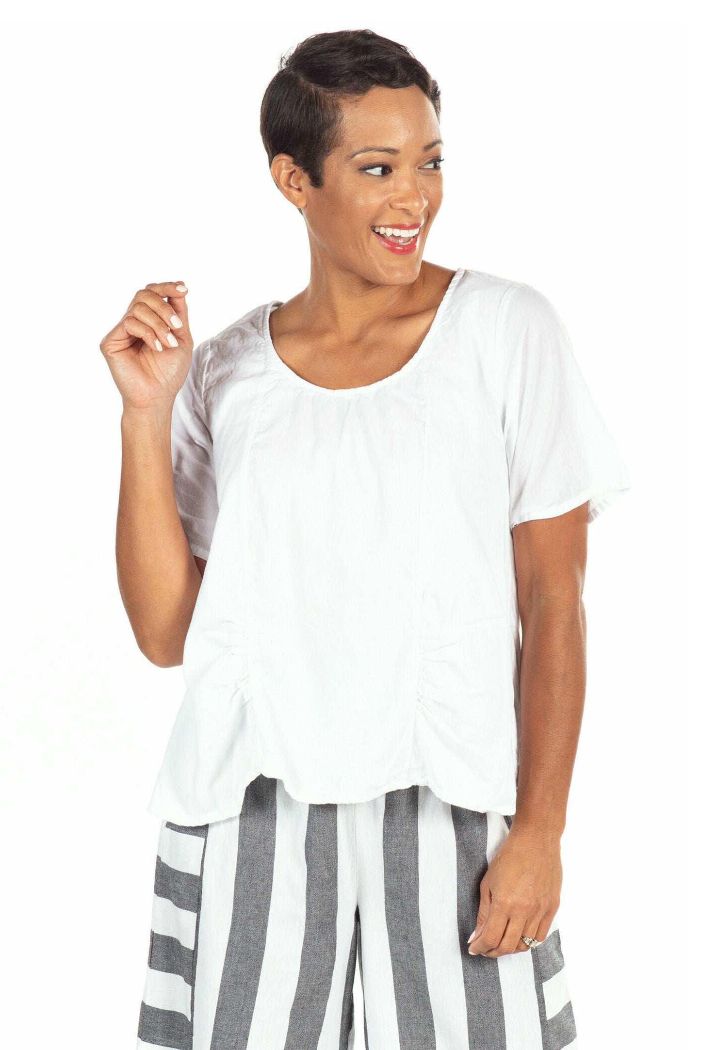 CV404 Carmella Pullover in White