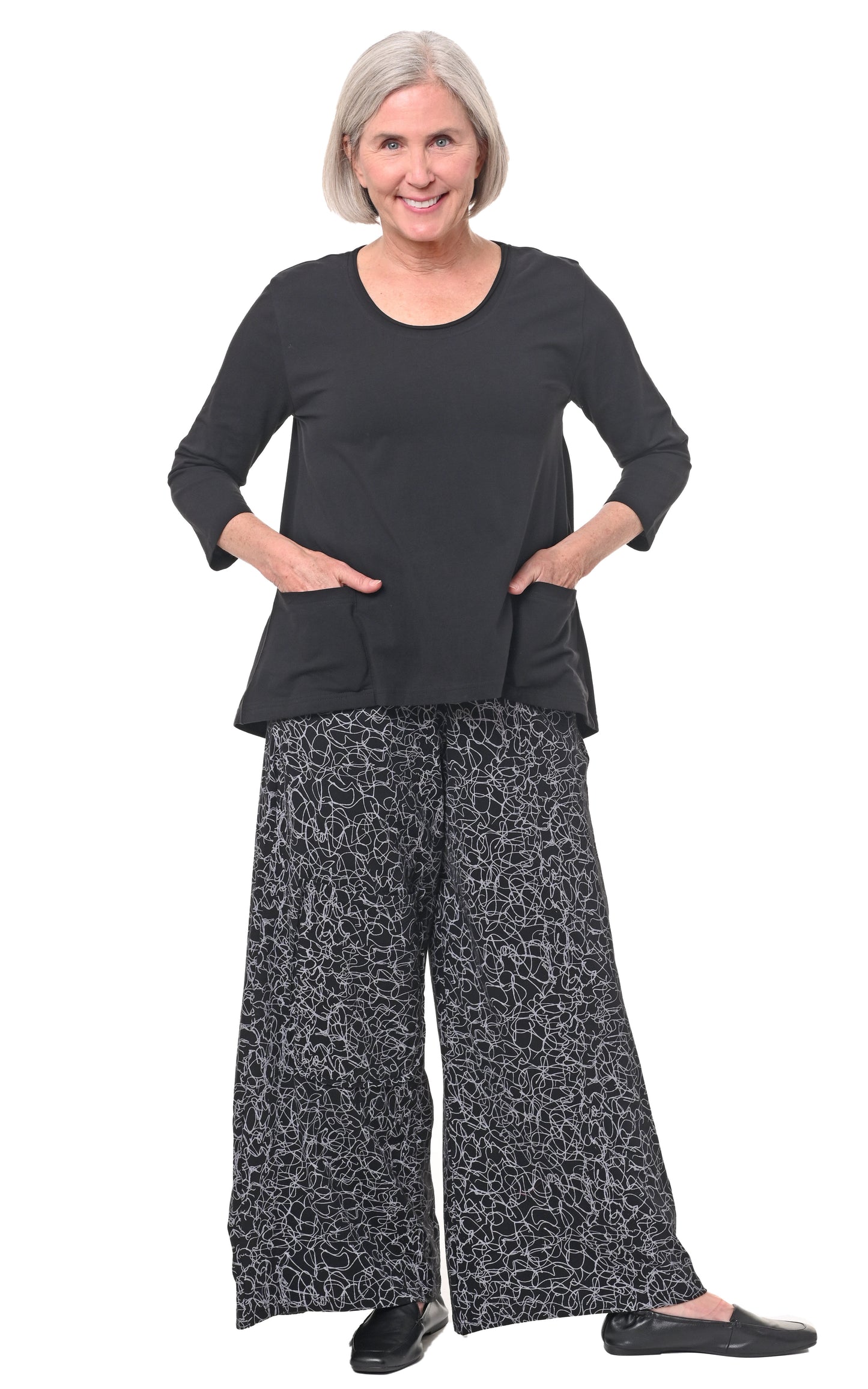 L123 Kelly in Black