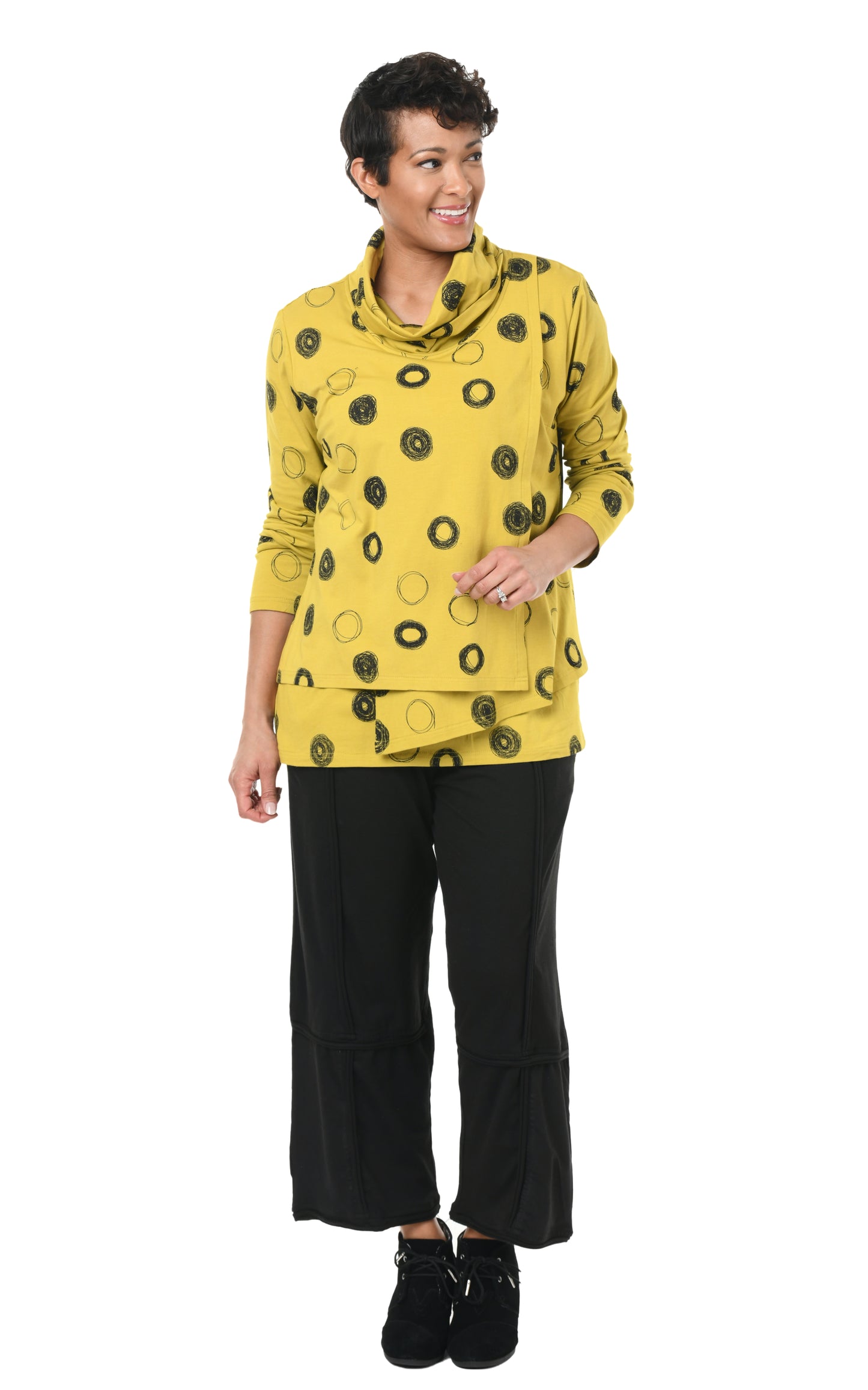 FINAL SALE SDM152 Bristol Top in Moss Crazy Circles