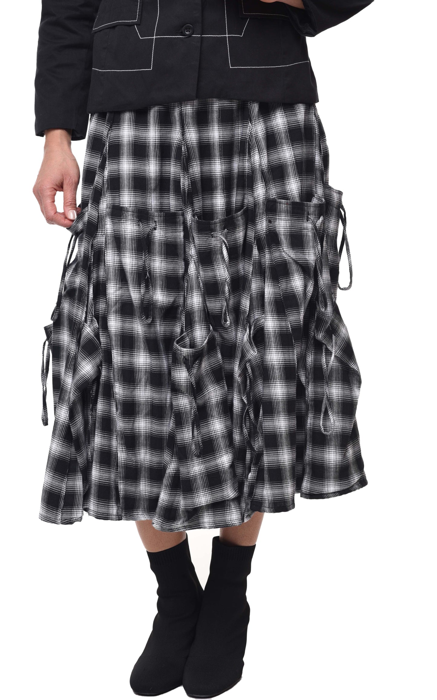 CV101 Alexus Skirt in Blake Plaid*