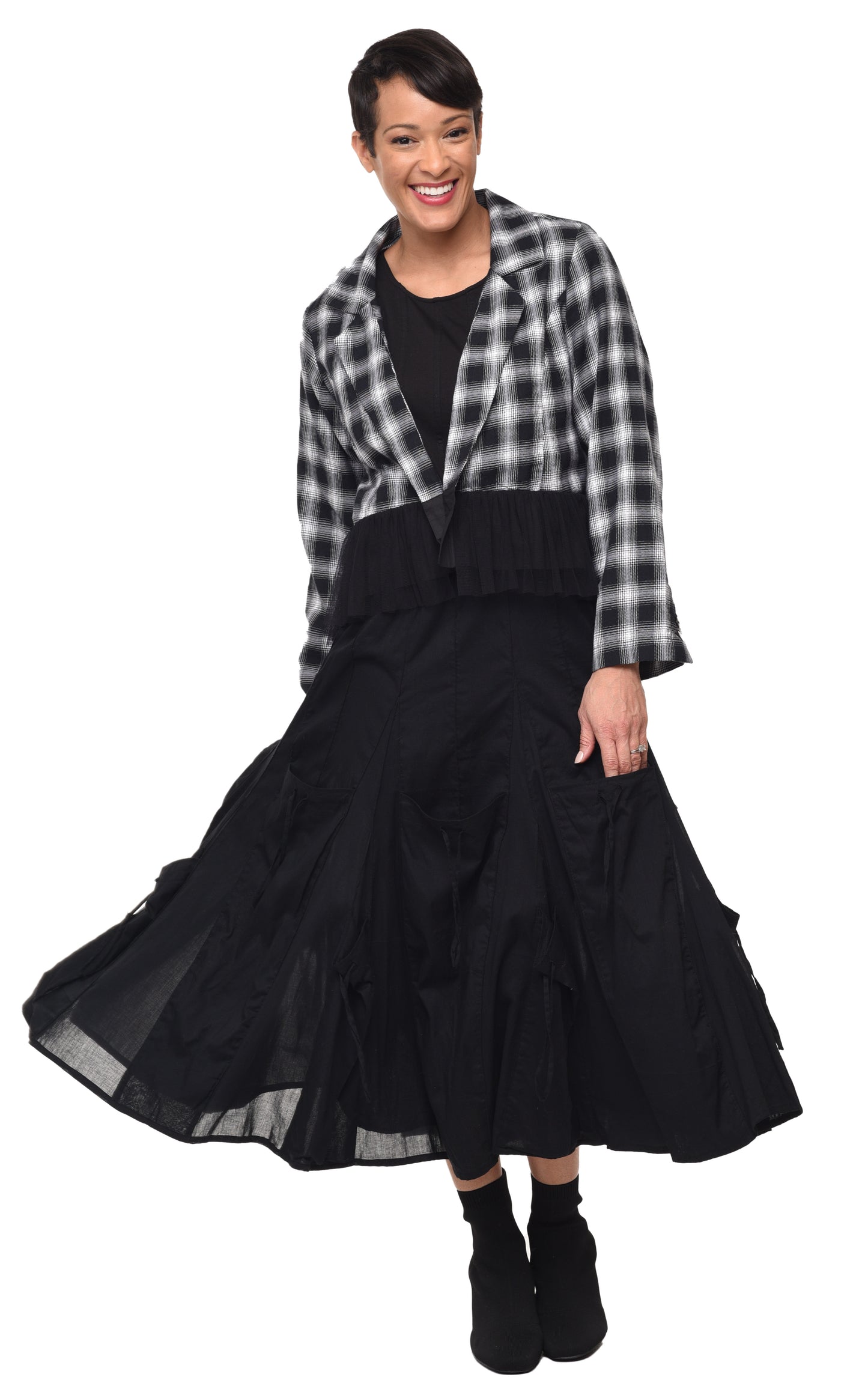 CV101 Alexus Skirt in Black