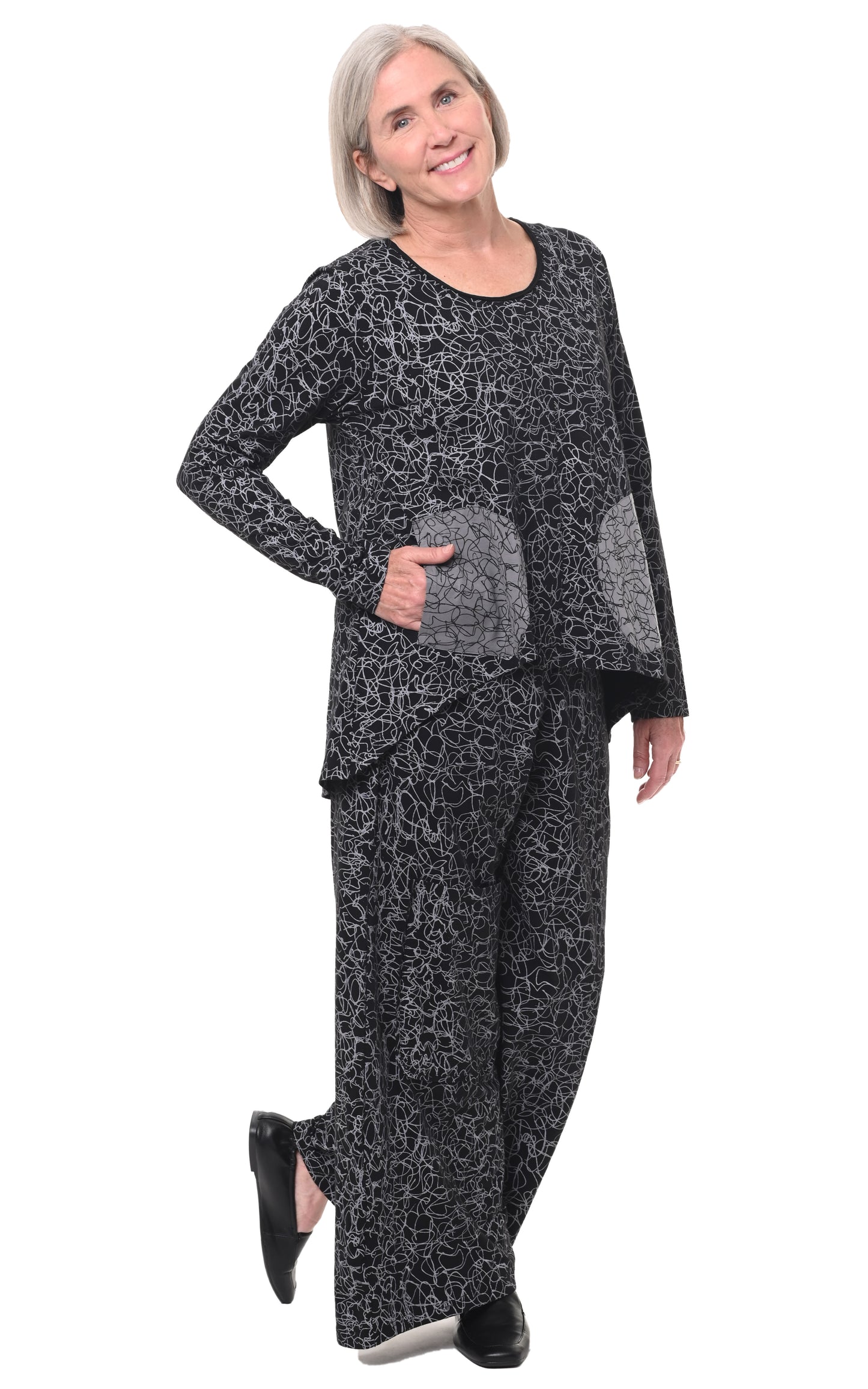 FINAL SALE L111 Ulla Pullover in Black Squiggle*