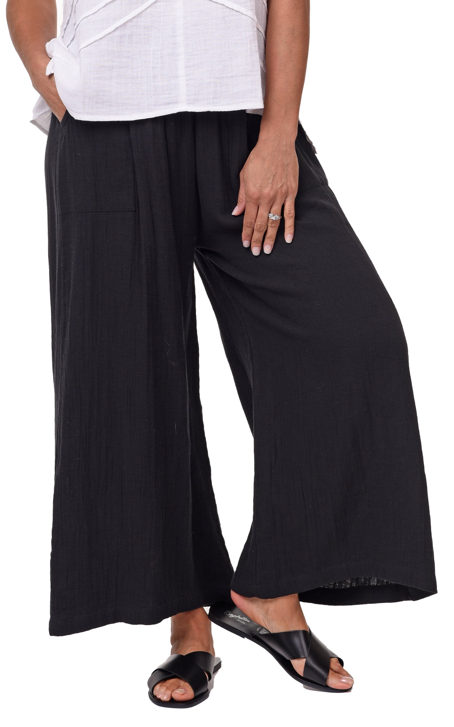 VCG115 Palazzo Pant in Black