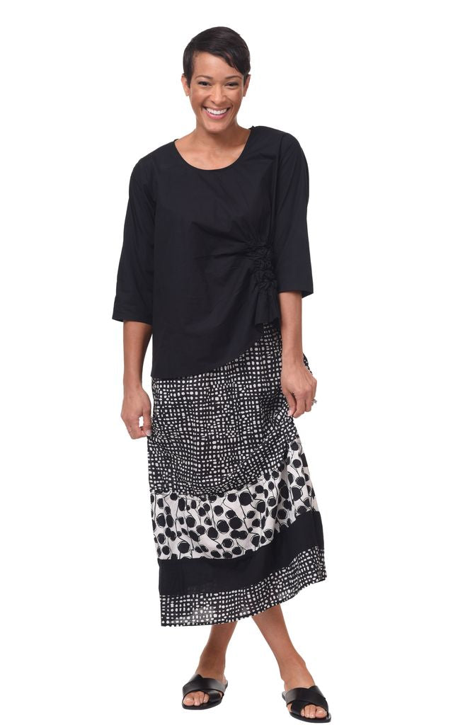 CV1161 Ryder Skirt in Black Dots