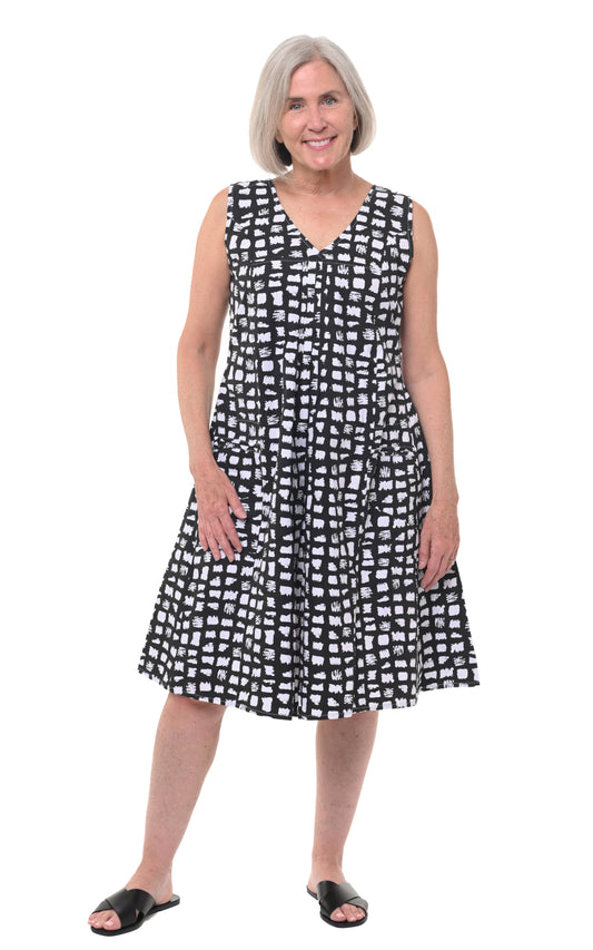FINAL SALE CV656 Poppie Dress in Black White Crackers*