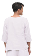VCG431 Adeline Pullover Top in White